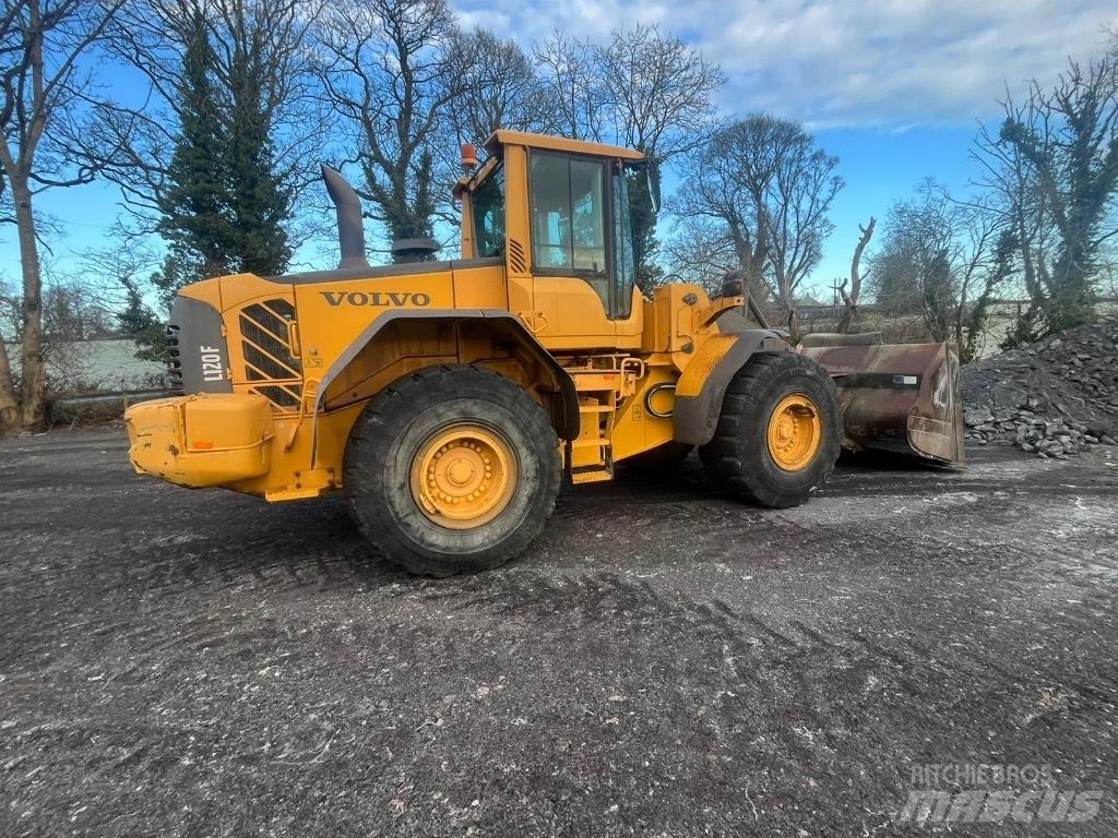 Volvo L 120 F Kolové nakladače