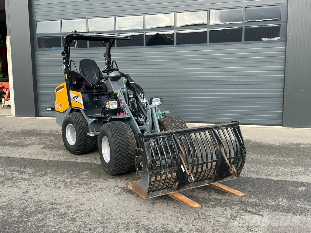 GiANT G2700HD+ Mininakladače