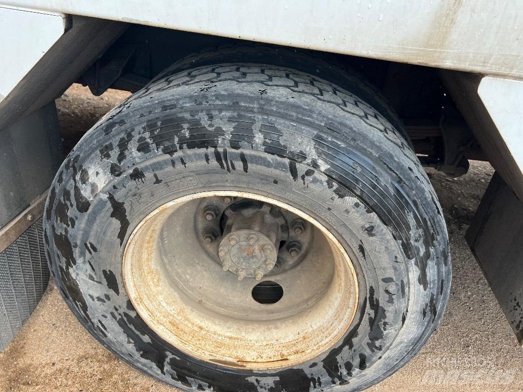 Ford F 750 XL Komunální / Multi-užitková vozidla