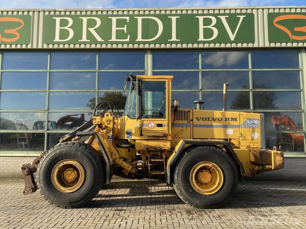 Volvo BM L 120 B Kolové nakladače