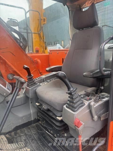 Doosan DX 140 LCR-3 Pásová rýpadla