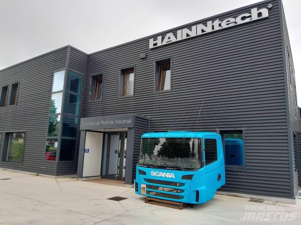 Scania CG16 Kabiny a interiér