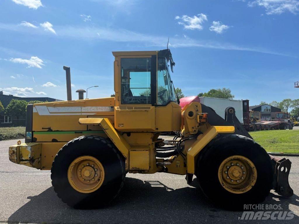 Volvo L70C Kolové nakladače
