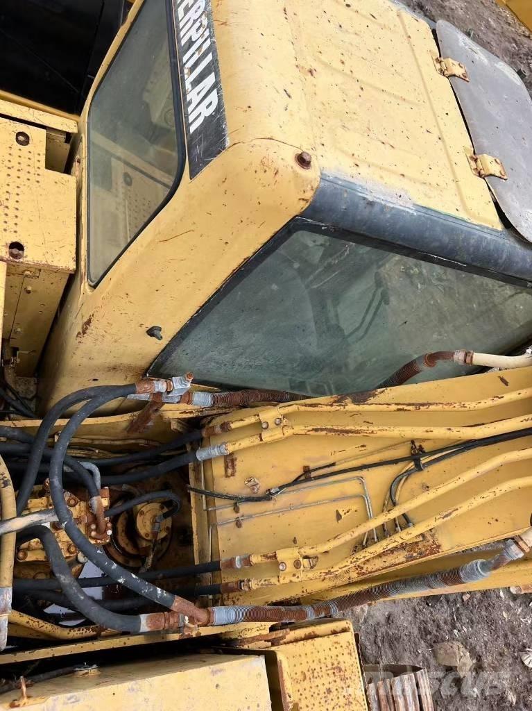 CAT 320 C Pásová rýpadla