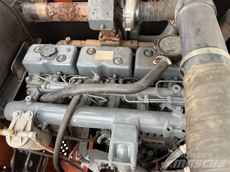 Doosan 300 Pásová rýpadla