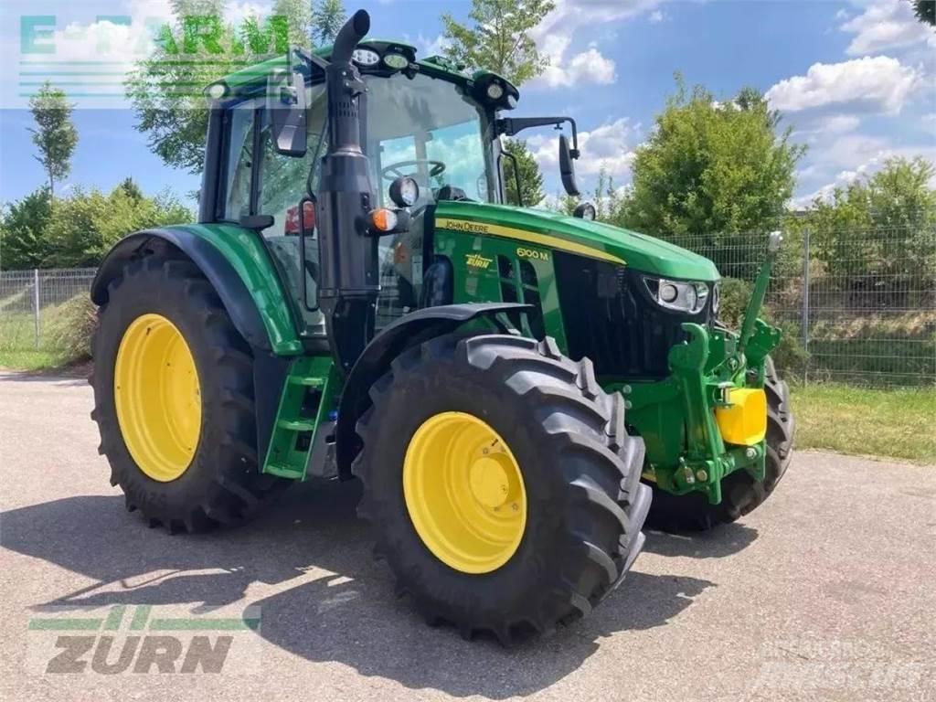 John Deere 6100m Traktory