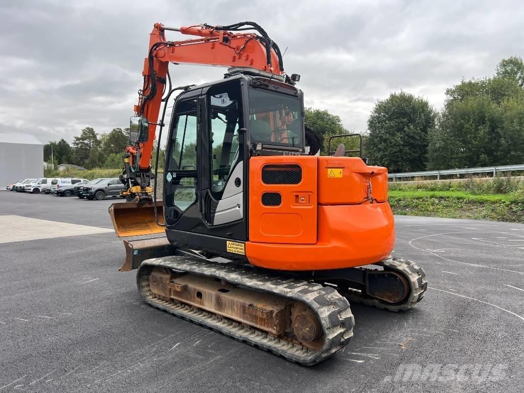 Hitachi ZX 85 US-6 Midi rýpadla 7t - 12t