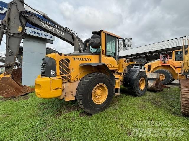 Volvo L 90 F Kolové nakladače