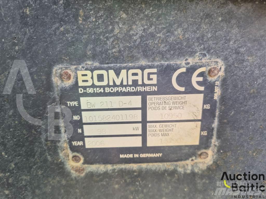 Bomag BW 211 D-4 Tahačové válce
