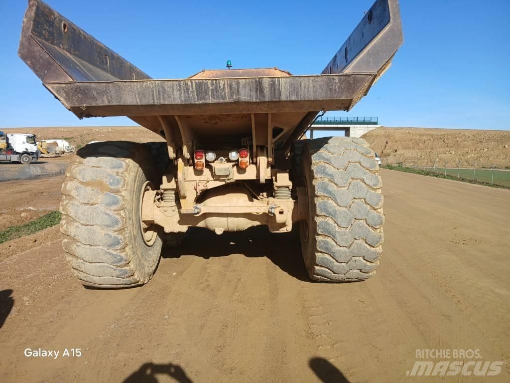 CAT 745 Kloubové dempry