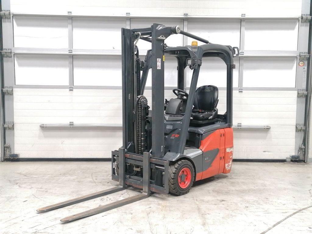 Linde E12-02 Akumulátorové vozíky