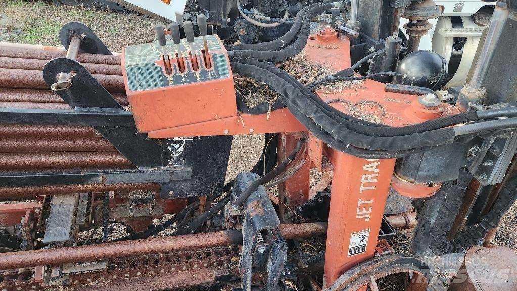 Ditch Witch JT 4020 Horizontální vrtací zařízení