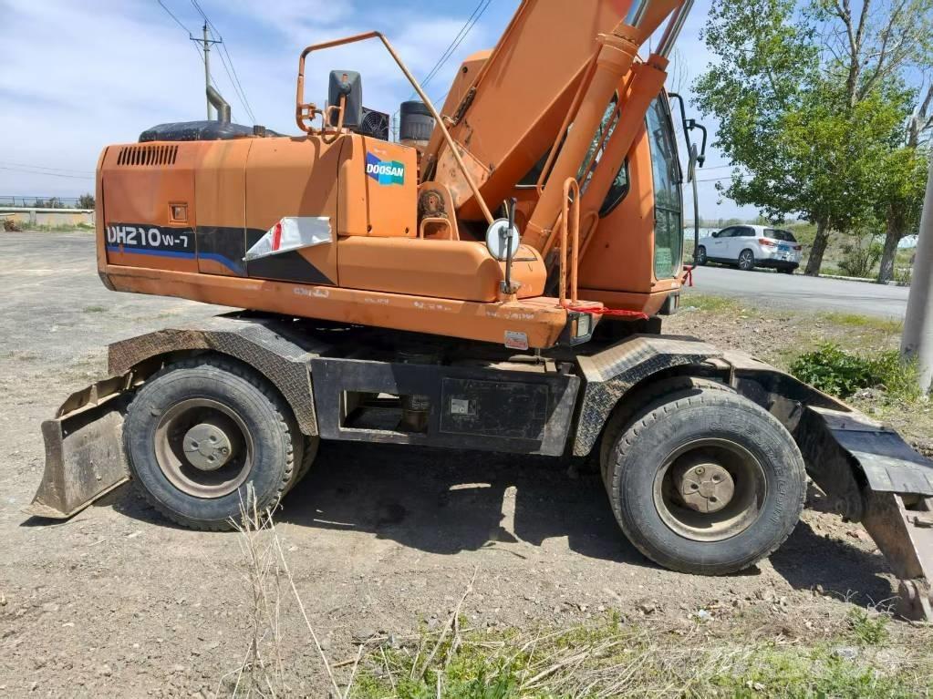 Doosan DH210W-7 Kolová rýpadla