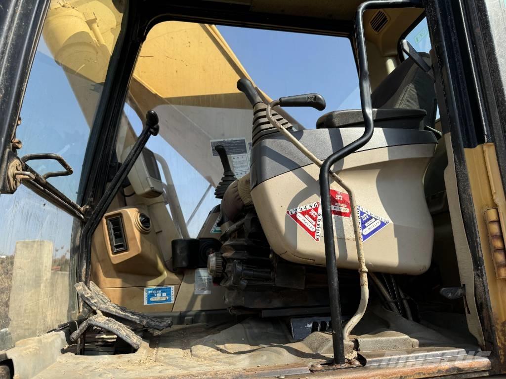 CAT 330 C Pásová rýpadla
