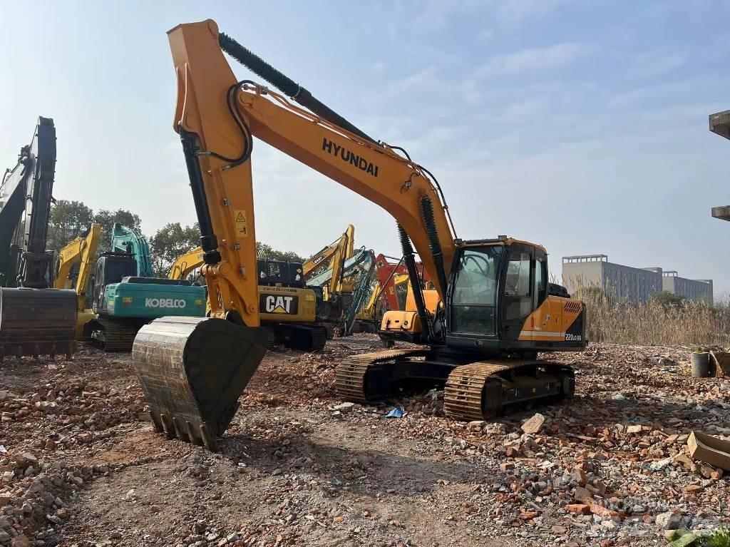 Hyundai R220 Pásová rýpadla