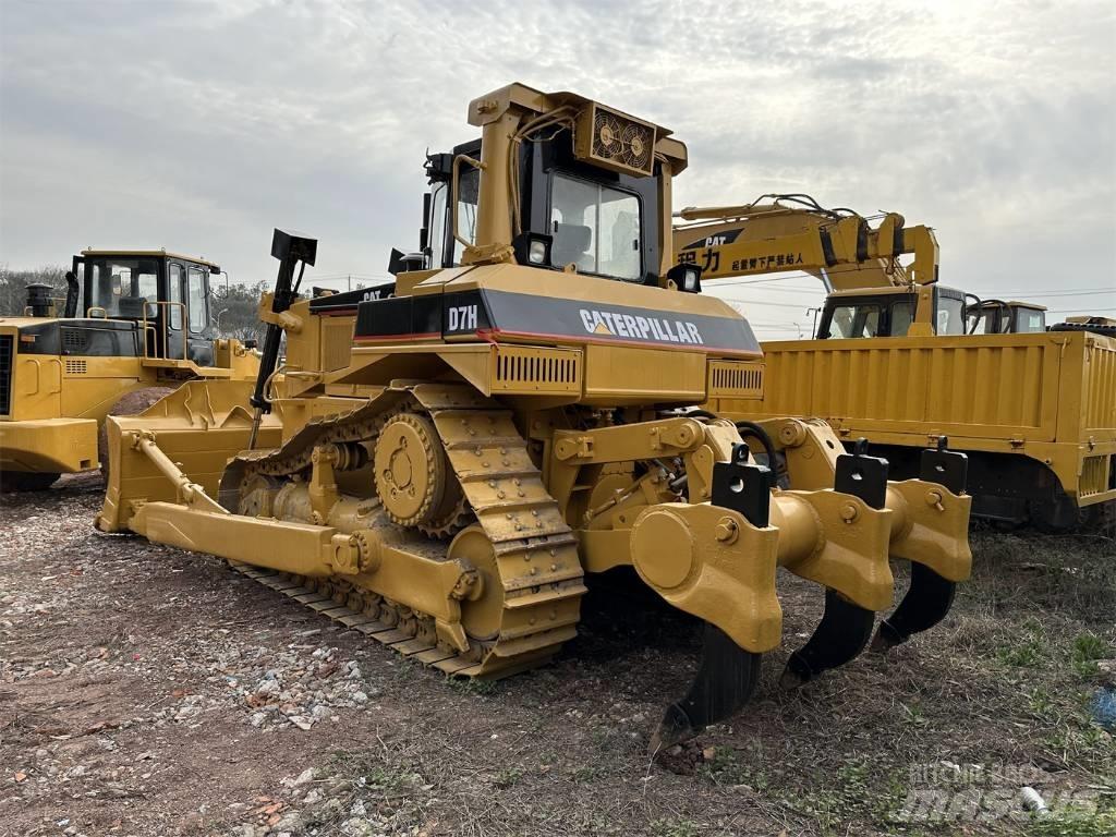 CAT D 7 H Pásové dozery