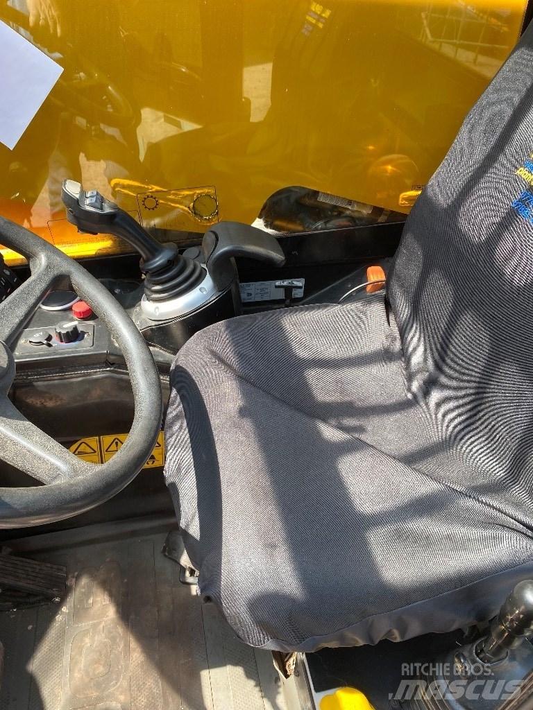 JCB 527-58 Agri Teleskopické nakladače pro zemědělství