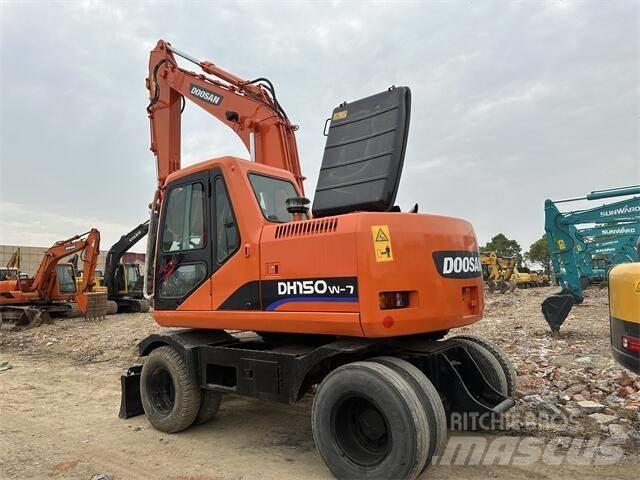 Doosan DH150W Kolová rýpadla