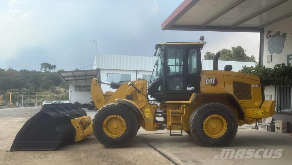 CAT 938 K Kolové nakladače