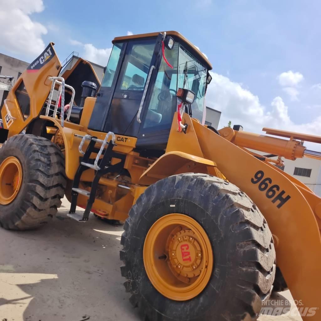 CAT 966 H Kolové nakladače