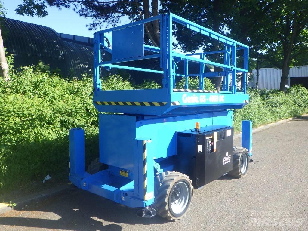 Genie GS4069DC Nůžková zvedací plošina