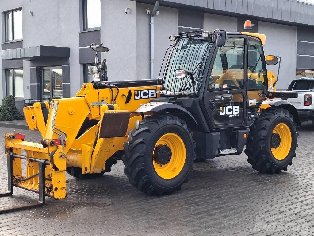 JCB 533-105 Teleskopické manipulátory