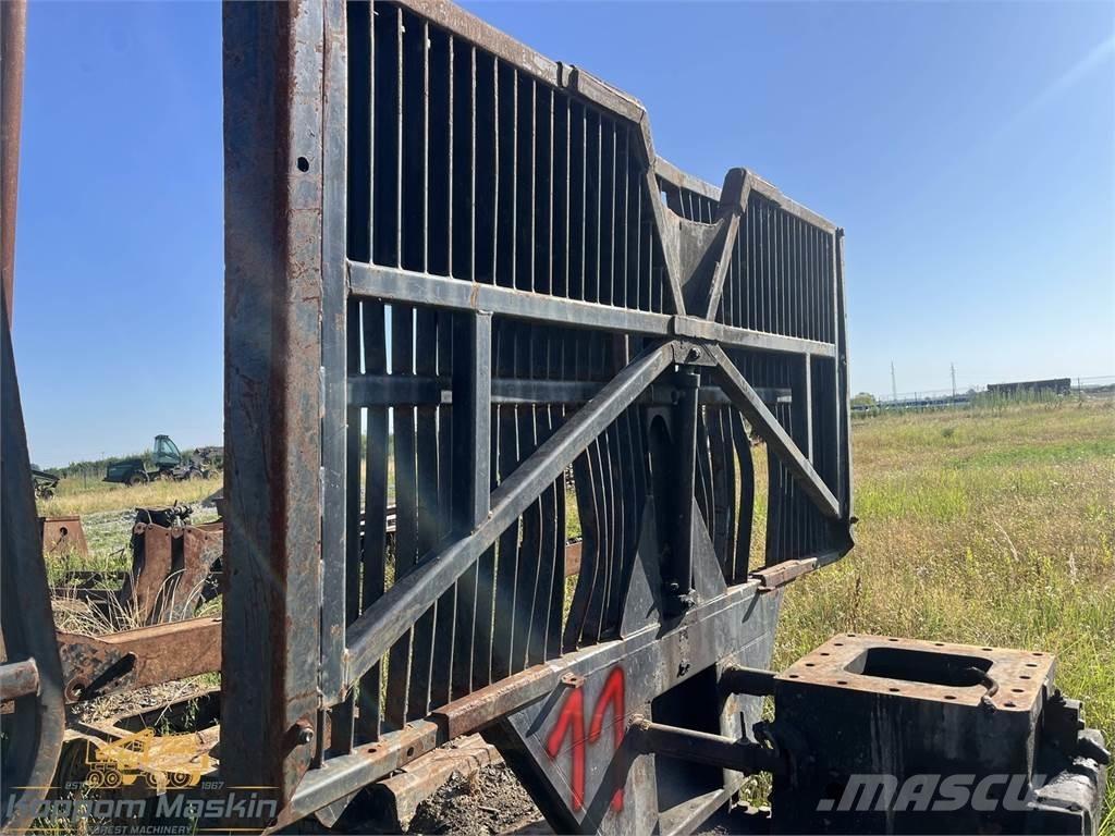 Komatsu 890.3 Další komponenty