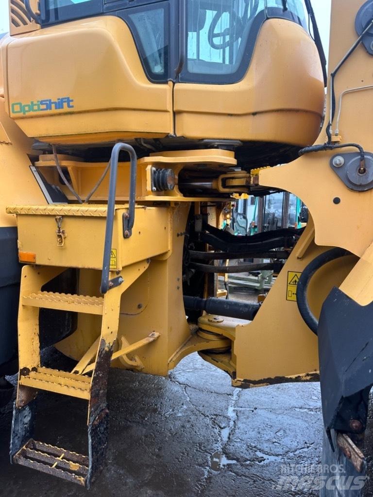Volvo L 220 G Kolové nakladače