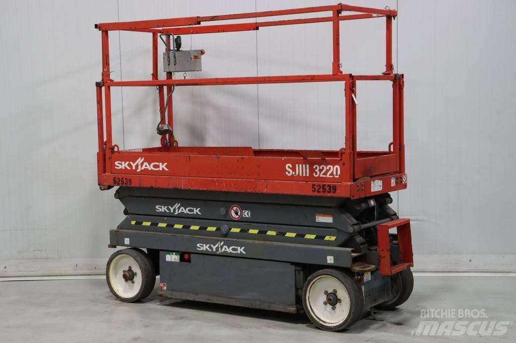 SkyJack SJ III3220 Nůžková zvedací plošina