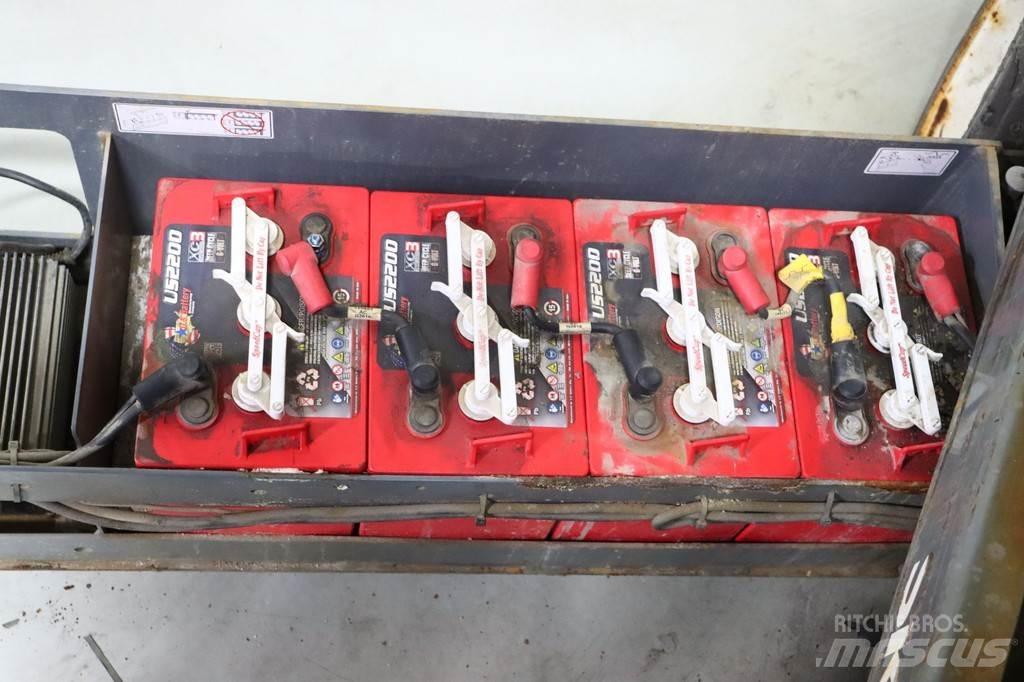 SkyJack SJ III3220 Nůžková zvedací plošina