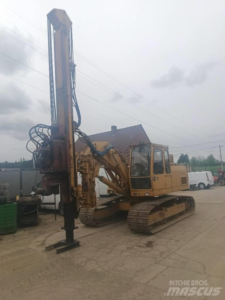 Liebherr R 922 L Pásová rýpadla