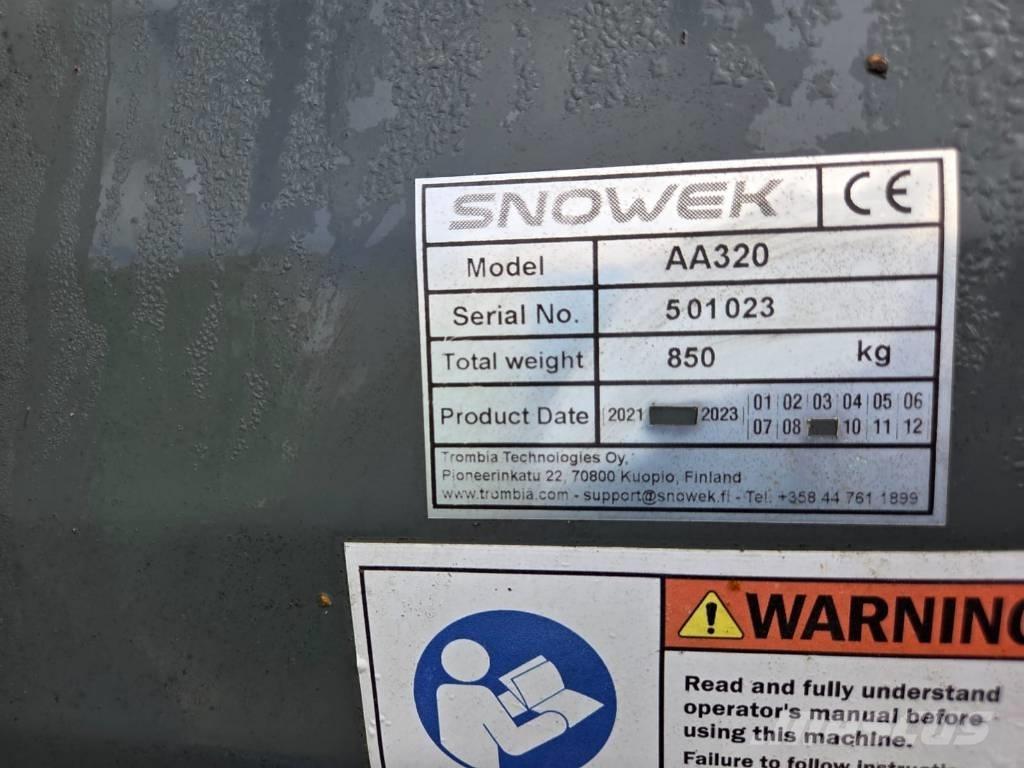Snowek AA 320 Sněžné pluhy, přední sněhové radlice