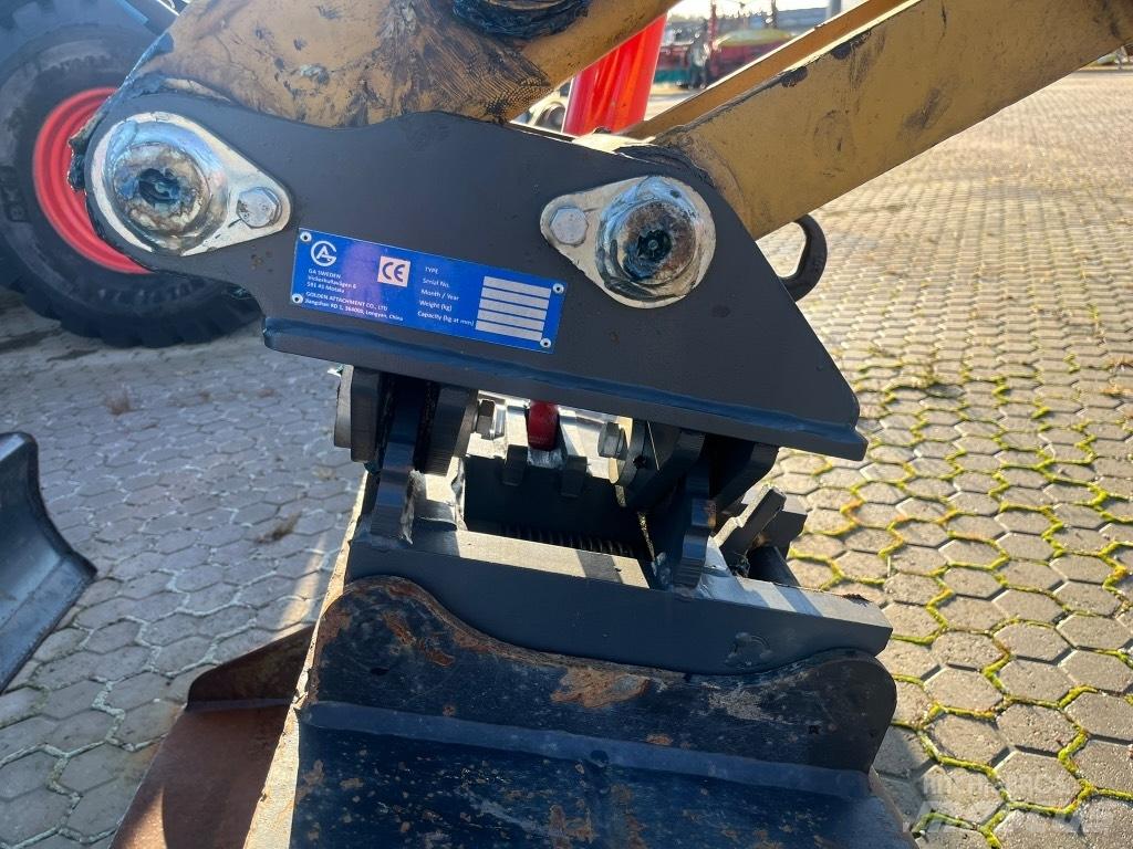 CAT 305.5 E2 Mini rýpadla < 7t