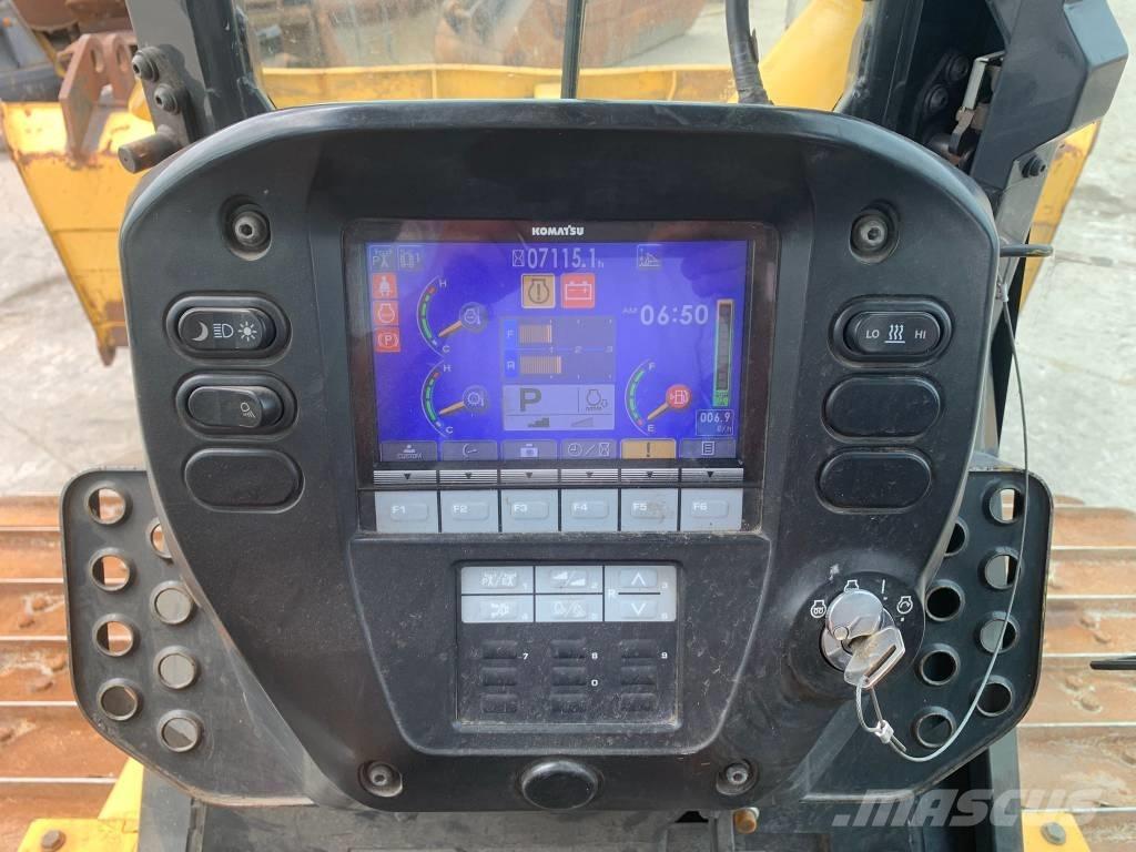 Komatsu D 61 PXI-23 Pásové dozery
