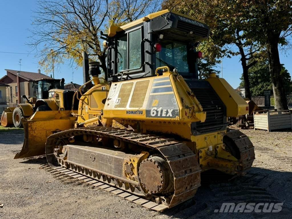 Komatsu D 61 EX-24 Pásové dozery
