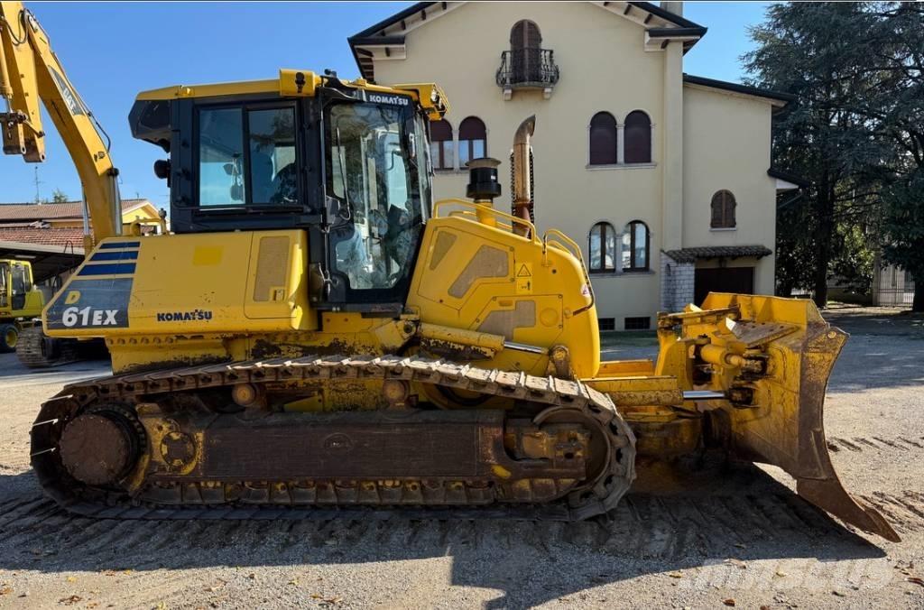 Komatsu D 61 EX-24 Pásové dozery