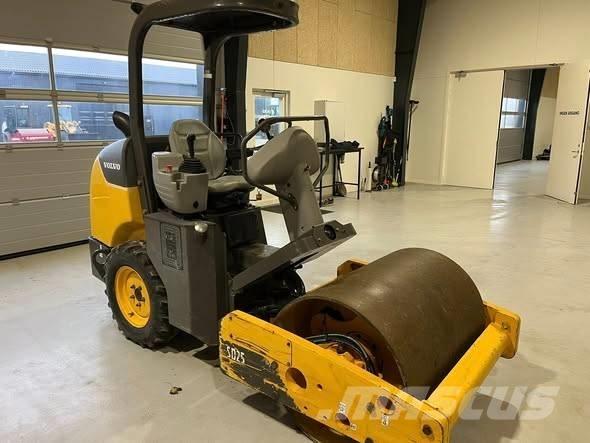 Volvo SD 25 Tahačové válce