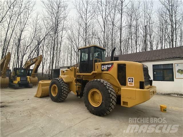 CAT 966H Kolové nakladače