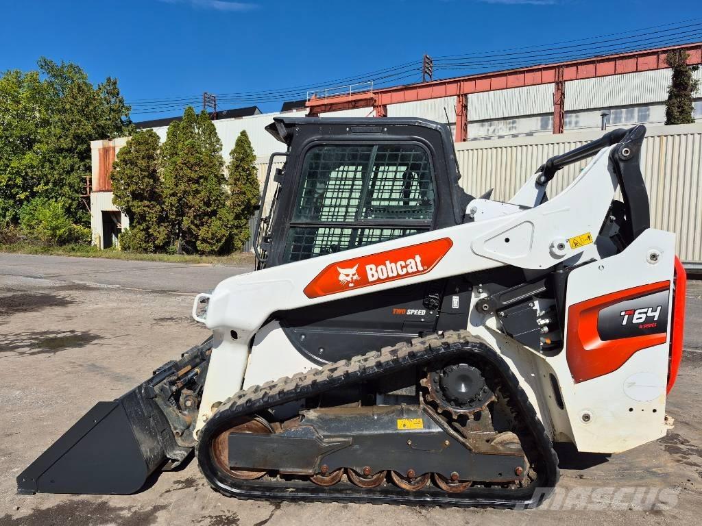 Bobcat T 64 Smykem řízené nakladače