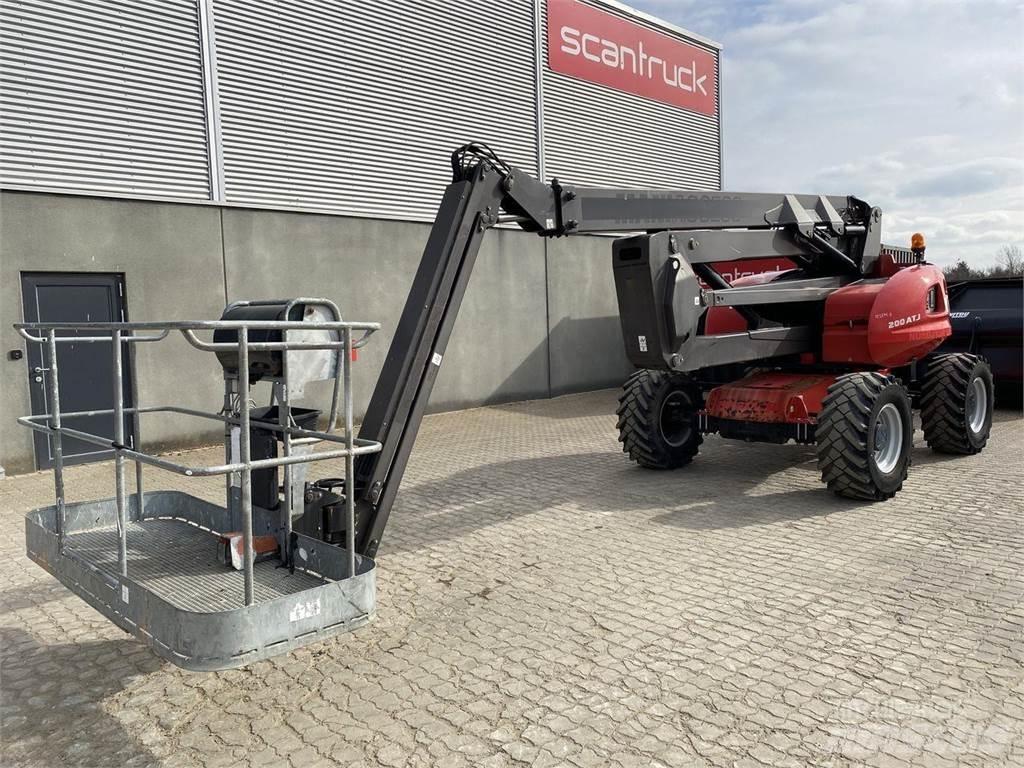 Manitou 200ATJRC Kloubové plošiny
