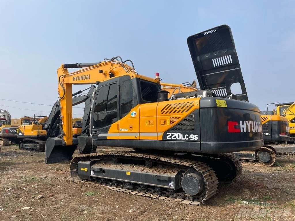 Hyundai R220-9S Pásová rýpadla