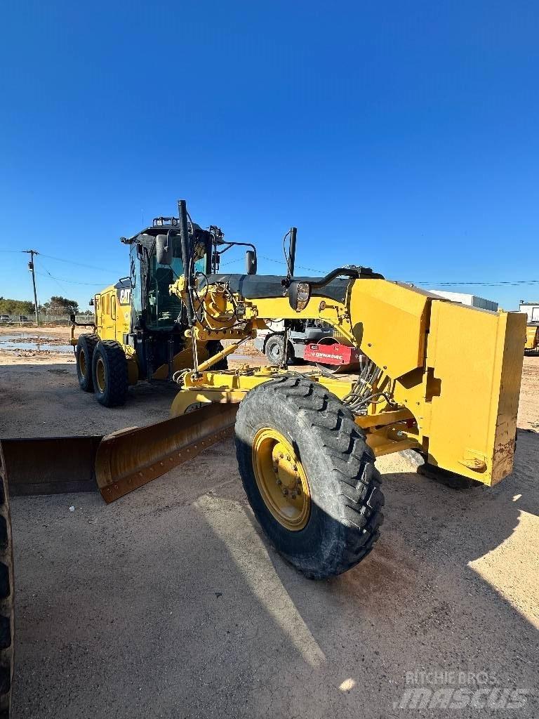 CAT 12 M 2 Grejdry