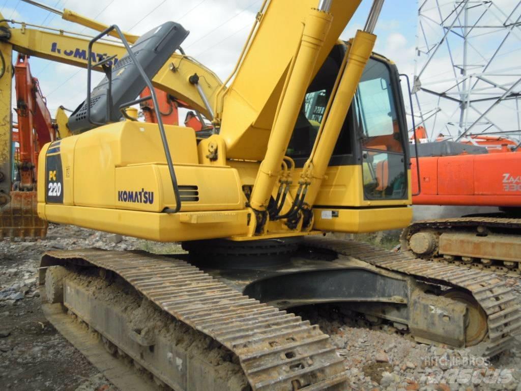 Komatsu PC 220-8 Pásová rýpadla