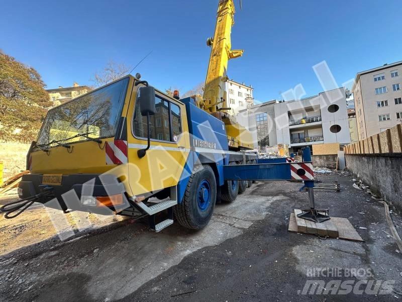 Liebherr LTM 1100-2 Univerzální terénní jeřáby