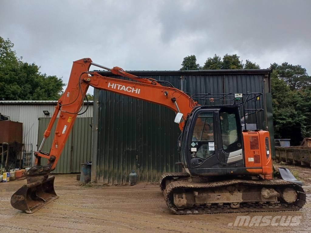 Hitachi ZX 135 US-6 Pásová rýpadla