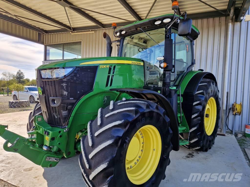 John Deere 7230 R Traktory