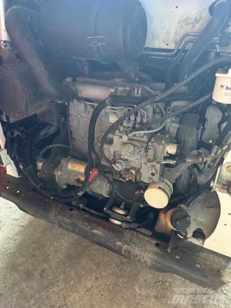 Bobcat S 450 Smykem řízené nakladače