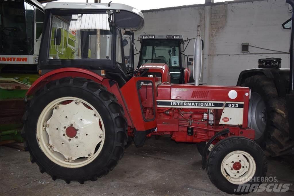 Case IH 733 Traktory