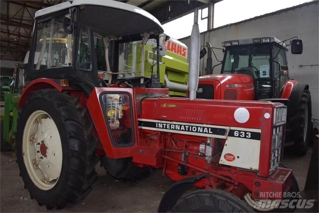 Case IH 733 Traktory