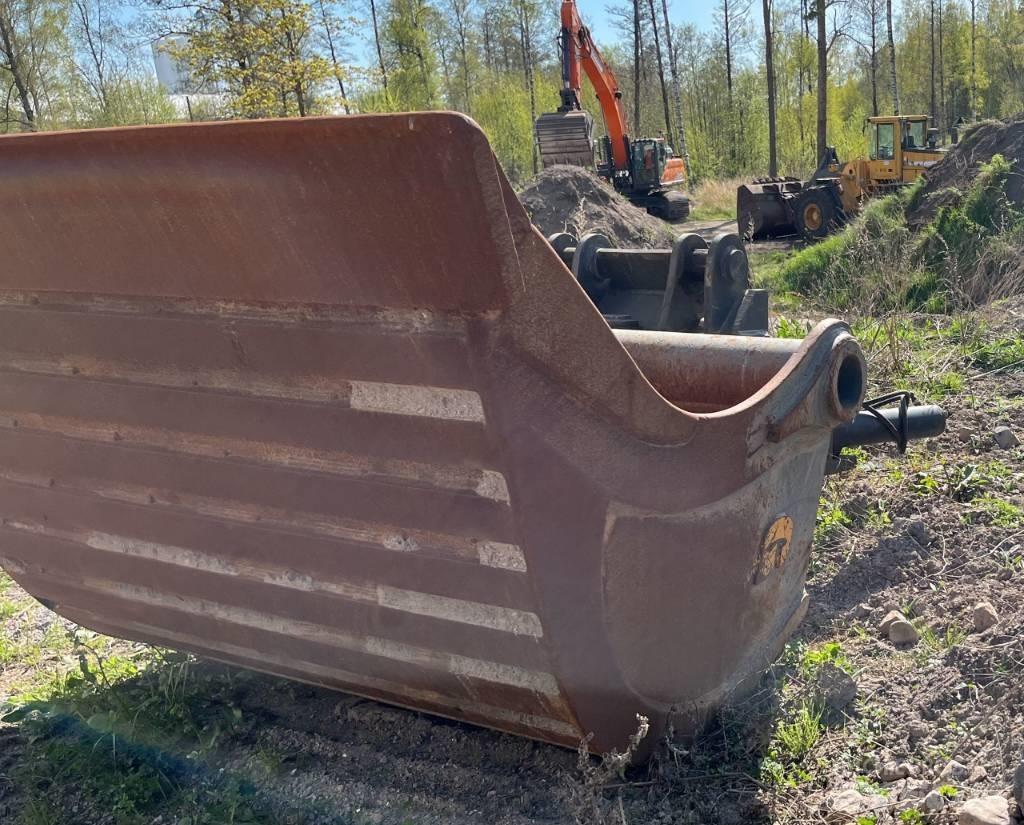 Doosan DX 420 LC Pásová rýpadla